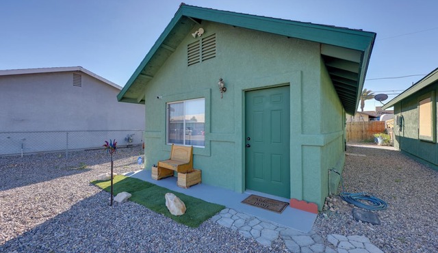 Near Parks, Shops & Eats! Bullhead City Casita