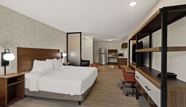 Everhome Suites Temecula Wine Country