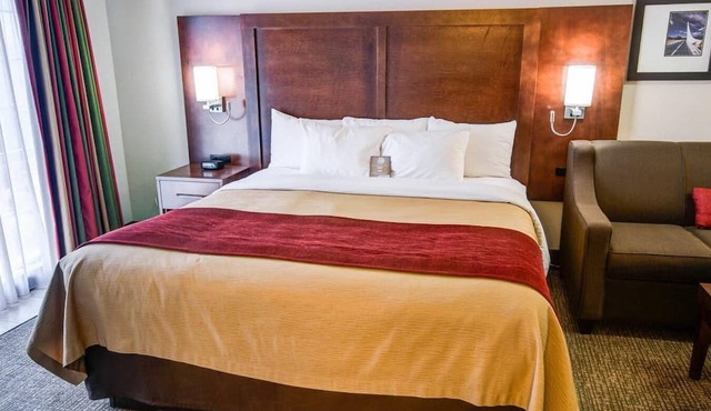 Comfort Inn Redding Near I-5