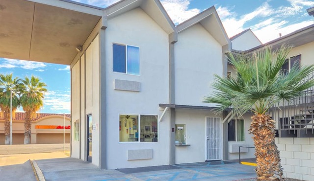 Motel 6 Blythe, CA - South