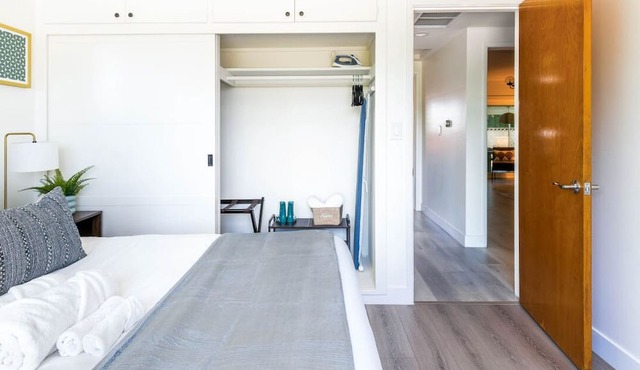Sleek 3BR Home + EV Charger + Near DTLA #TravelSGV