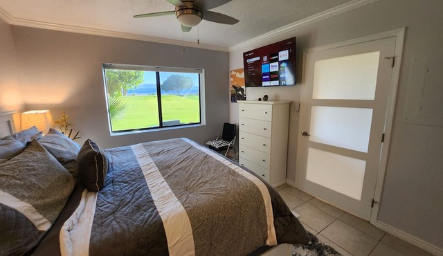 Newly REMODELED 1st floor condo, huge patio, perfect location in Lake Havasu City