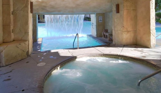 CANCUN Resort- great family resort and POOLS!
