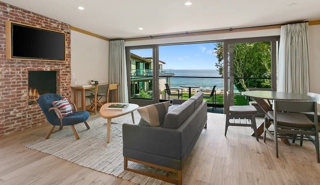 SA Beach #7 by Stay Awhile Villas