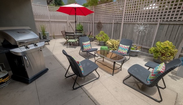 Mountain view condo unit in Angeles Forest Foothills – Near Old Town Pasadena