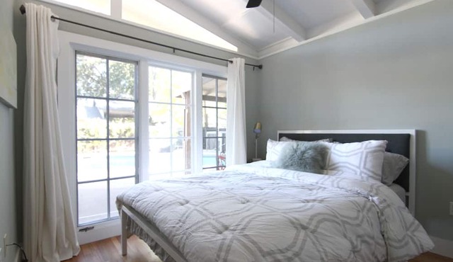 Escape to this Redding 3-Bedroom home with Outdoor Pool and Spa