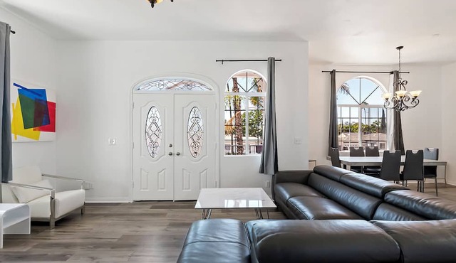 Modern 4bedroom & 2bathroom Los Angeles unit by Universal studio & Hollywood-8