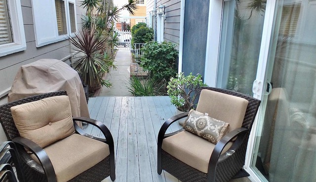 LB Peninsula, Steps to the Sand and Bay, Sleeps 8
