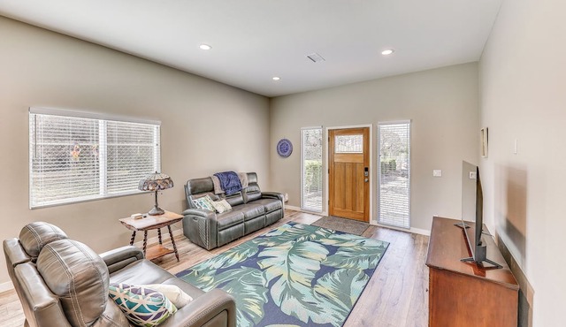 Peaceful Riverside Home w/Patio, 7 Mi to Downtown