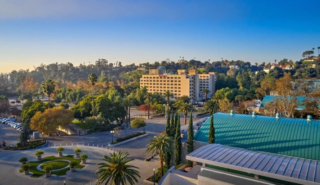 Sheraton Fairplex Suites & Conference Center