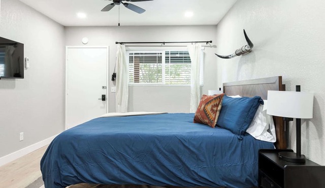 The Rae Sequoia Motel RM5
