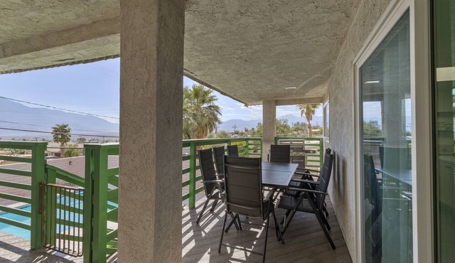 Desert Getaway by Palm Springs! in Desert Hot Springs