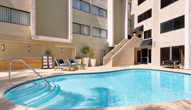 2 Premium Two Queen, The Anza A Calabasas, Restaurant, Scenic, Near Malibu Creek