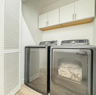 4BR Townhouse in Mid City -CR3