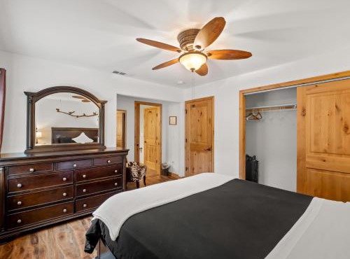 Manzanita Hill-35 miles to Yosemite, 10 miles to Mariposa with 8 person spa in Mariposa