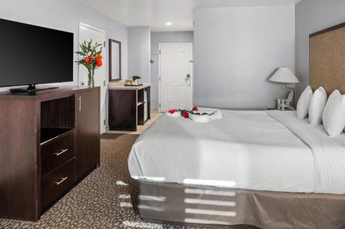 Morro Shores Inn And Suites
