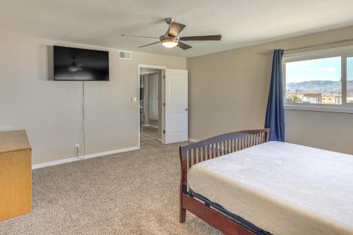 1 Mi to Lake Havasu: Family Home w/Game Room
