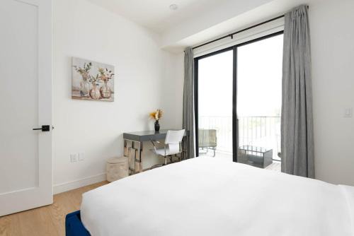 Stylish Apartments in Glendale with Free Parking