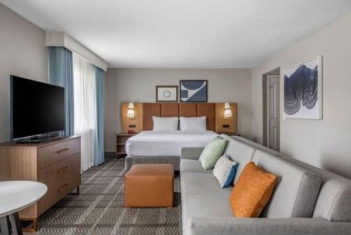 Staybridge Suites Oxnard - River Ridge by IHG